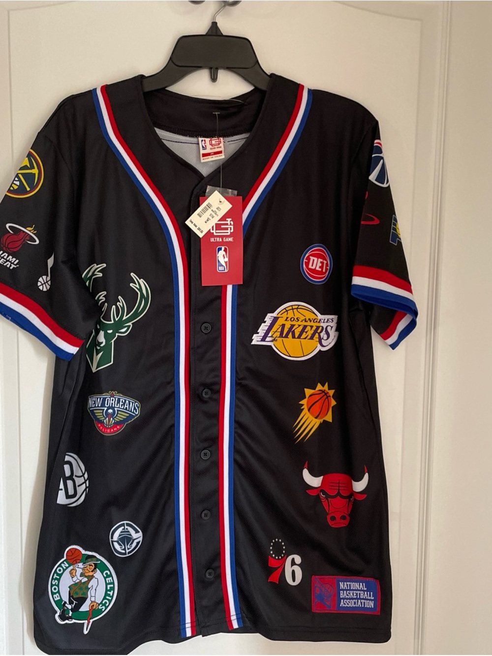 NEW Aeropostale NBA Team Logos Black Baseball Jersey Medium